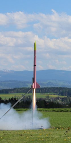 Ruzovy Panter na 800 Ns